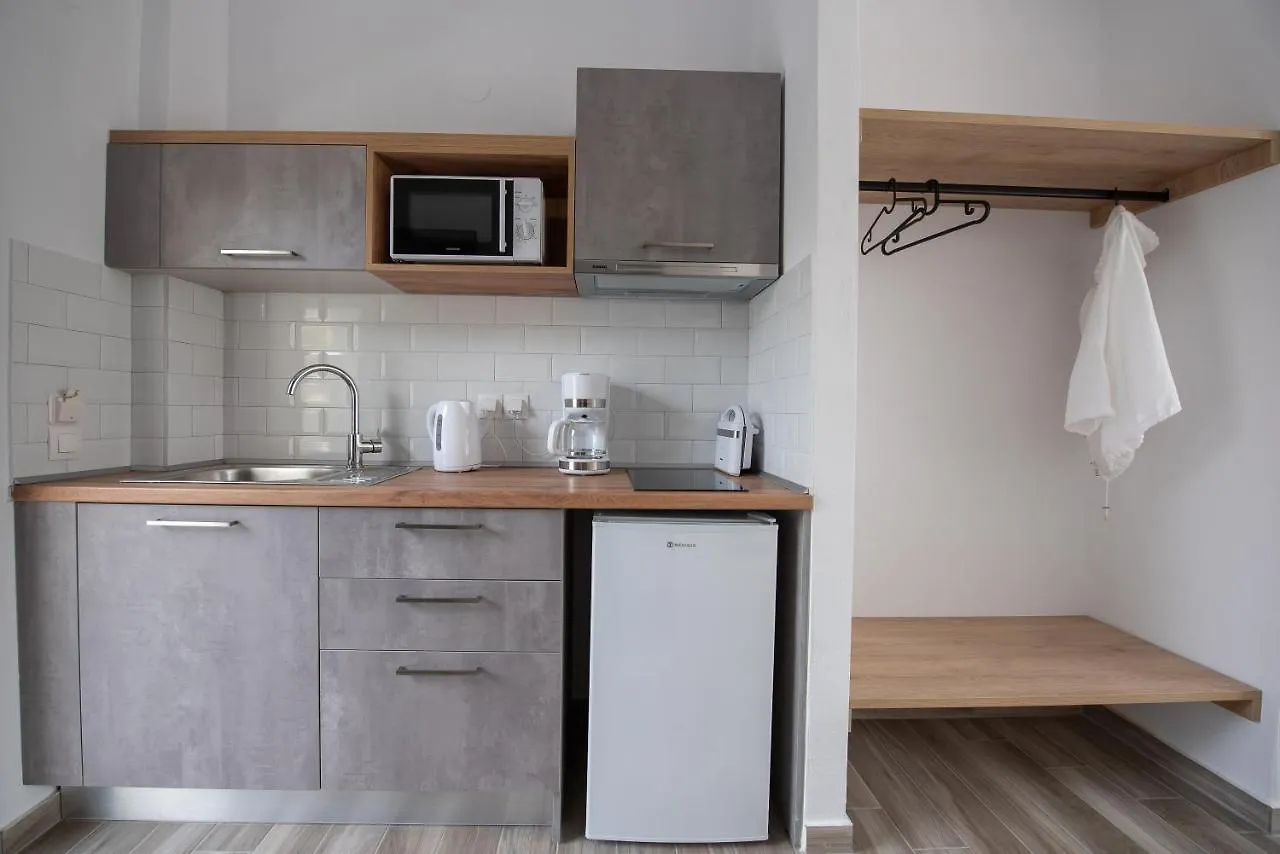 Alios Gaia - Seaside Apartments Νικήτη 0*,  Ελλάδα